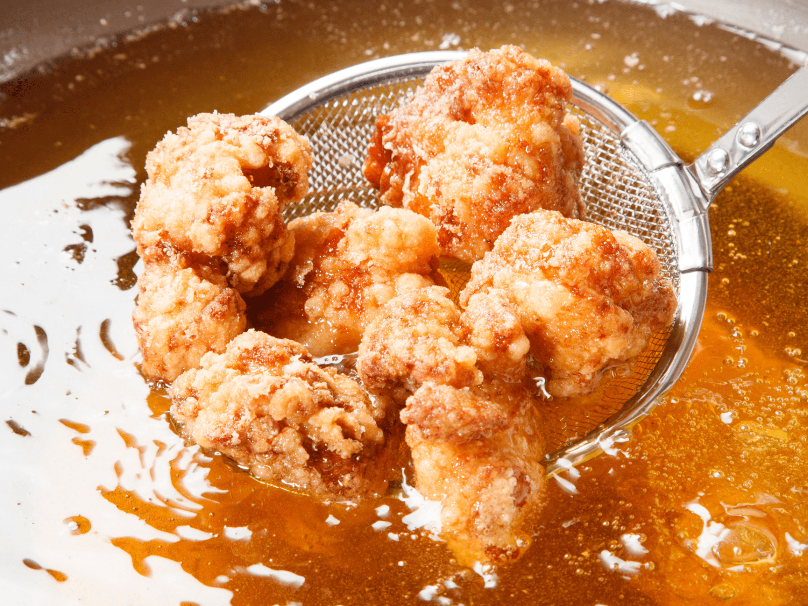 家庭と飲食店で異なる廃油処理の3つのステップ